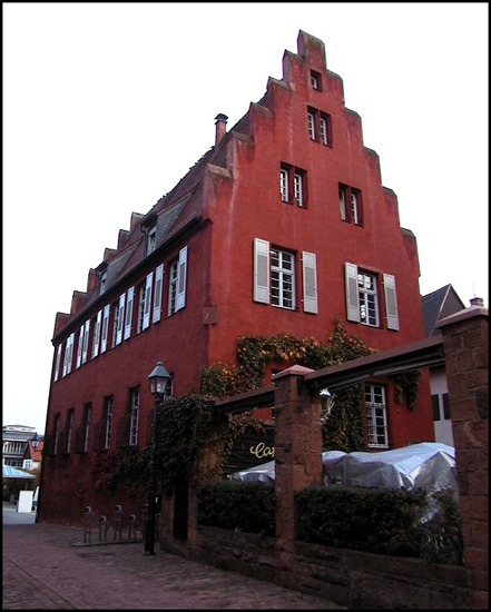 16e