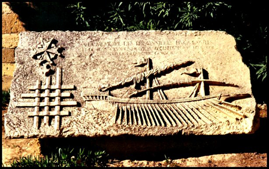 EntryStoneAtAigesMortes